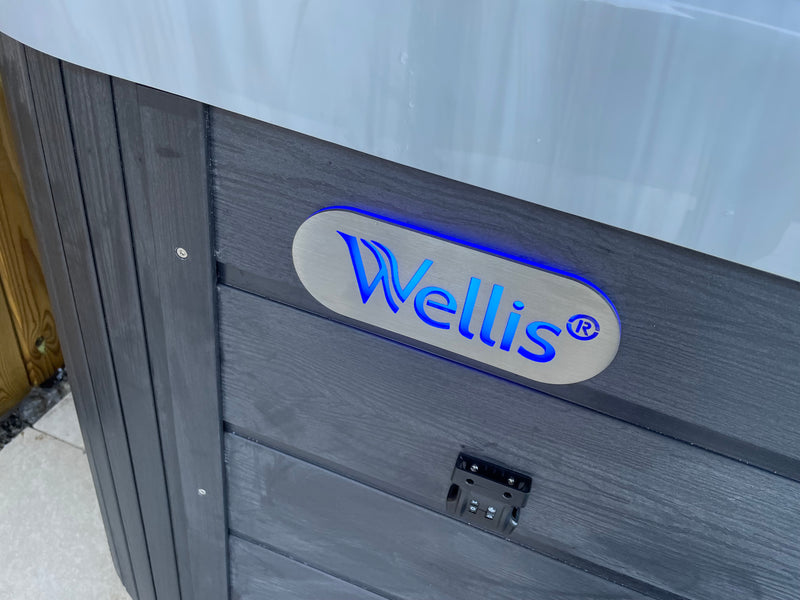 Wellis Jupiter Hot Tub