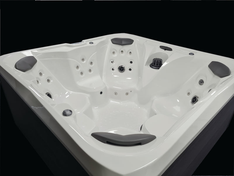 Garden Leisure Hot Tub 742