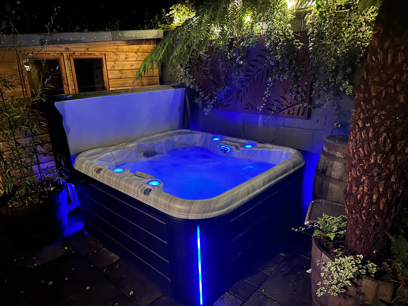 Cove C500 Retreat 26 Jet Hot Tub