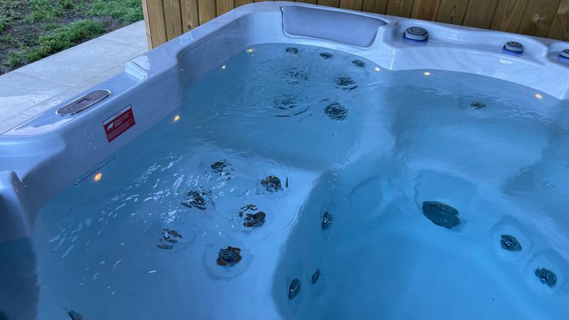 Wellis Jupiter Hot Tub