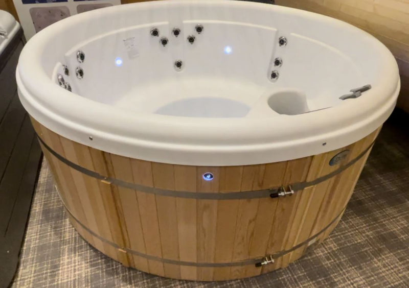 Cove CEDAR C220 Crown II 21 Jet Hot Tub