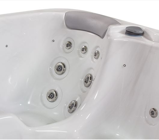 Wellis Jupiter Hot Tub