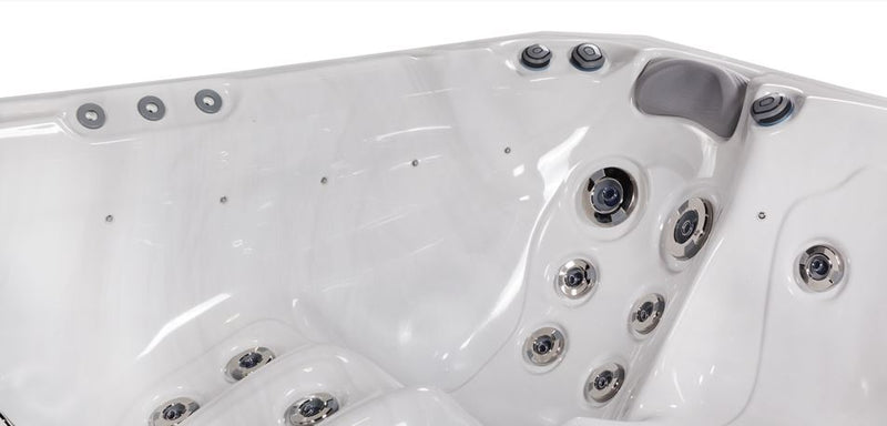 Wellis Malaga Hot Tub