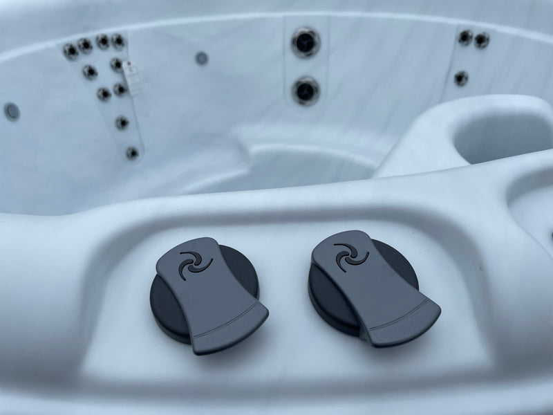 Cove Crown XL 30 Jet Hot Tub