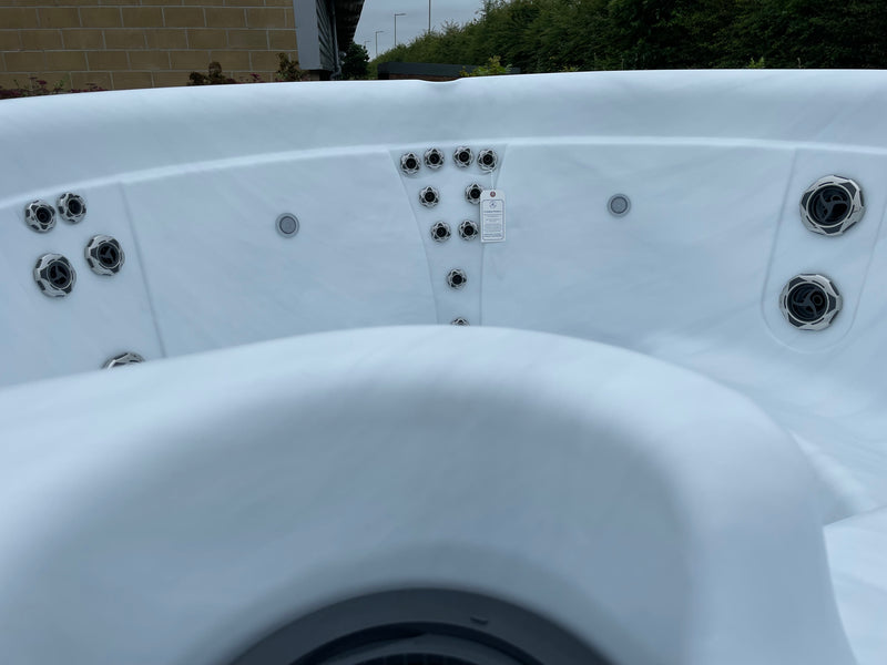 Cove Crown XL 30 Jet Hot Tub