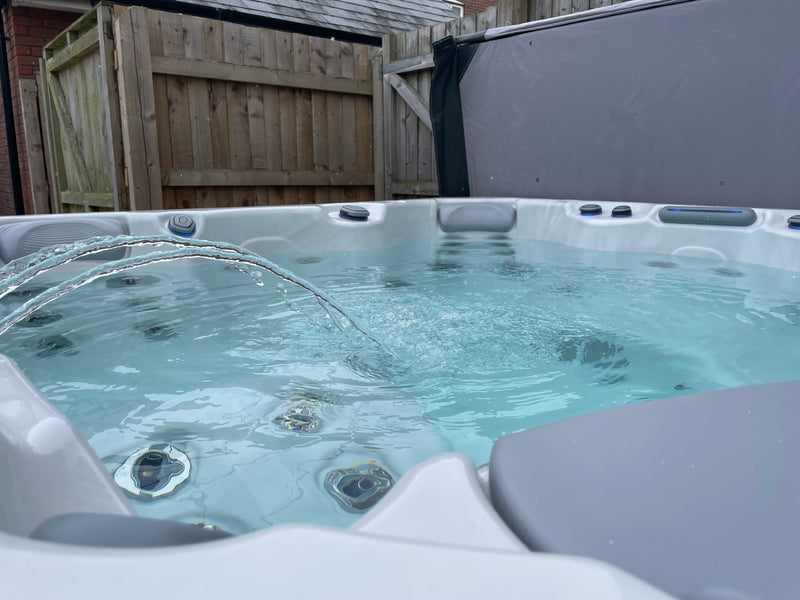 Wellis Malaga Hot Tub