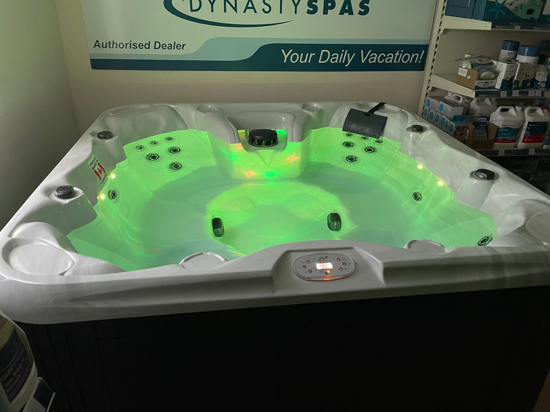 Clear Natural Spas 202B 26 Jet Hot Tub
