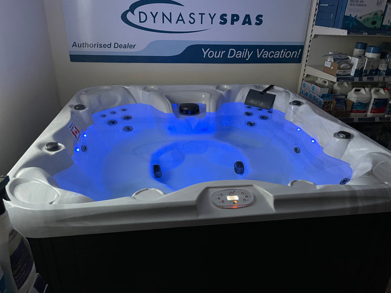 Clear Natural Spas 202B 26 Jet Hot Tub
