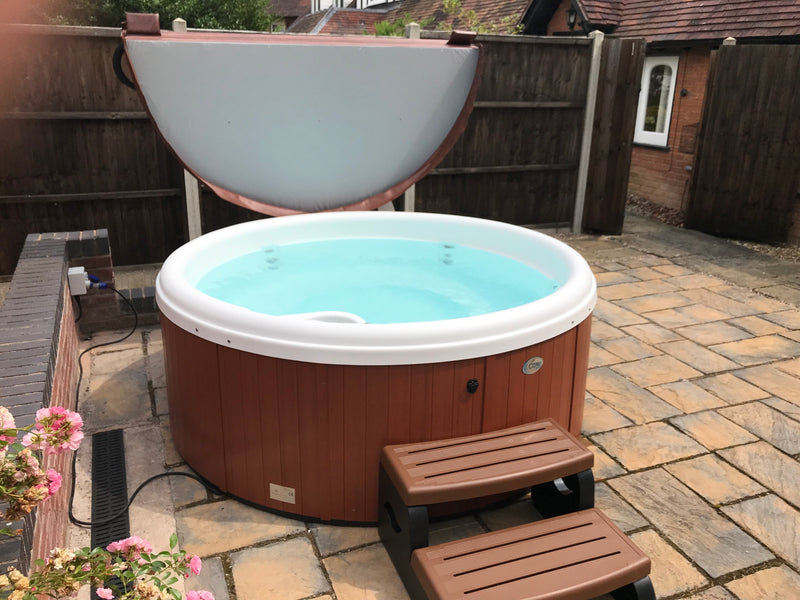 Cove C110 Impulse 14 Jet Hot Tub