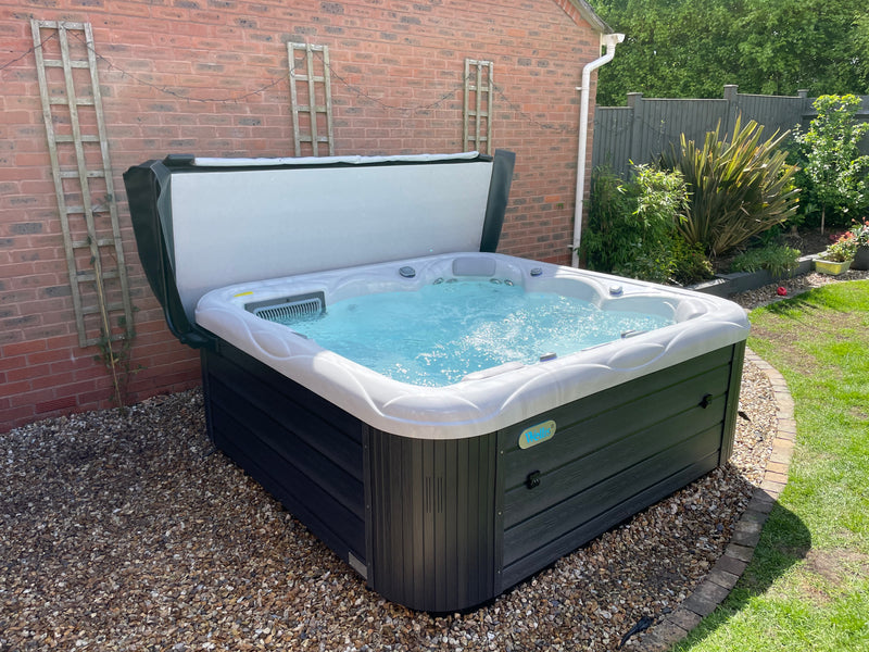Wellis Venus Hot Tub