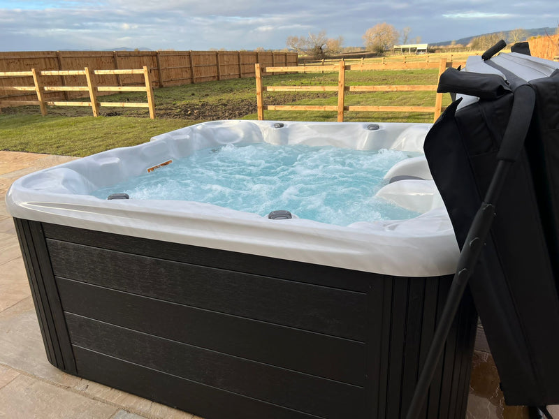 Clear Natural Spas 202B 26 Jet Hot Tub