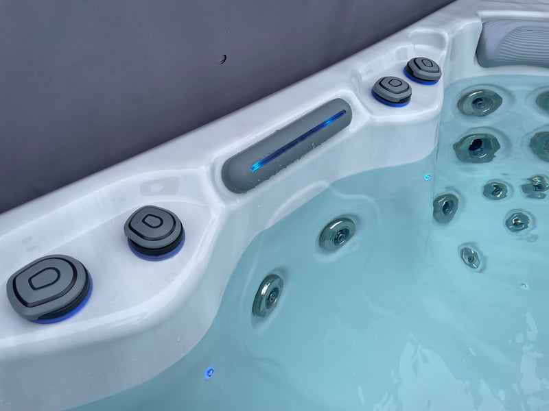 Wellis Malaga Hot Tub